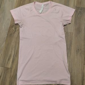 Lululemon Pink Tshirt